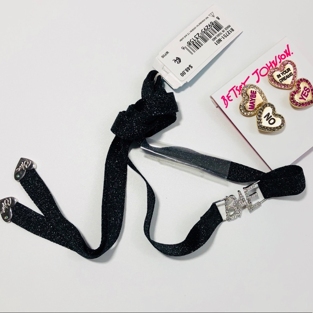 Betsey Johnson | NWT Bundle 4 Stud 1 Choker - Picture 3 of 8